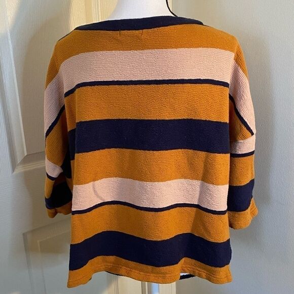 BDG Urban Outfitters, small oversized fall sweater - Picture 6 of 10